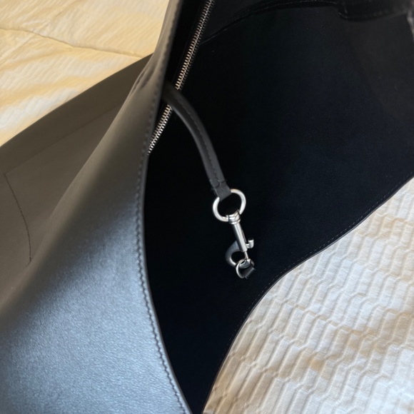 Phoebe Philo Bean Bag Black - Picture 6 of 10